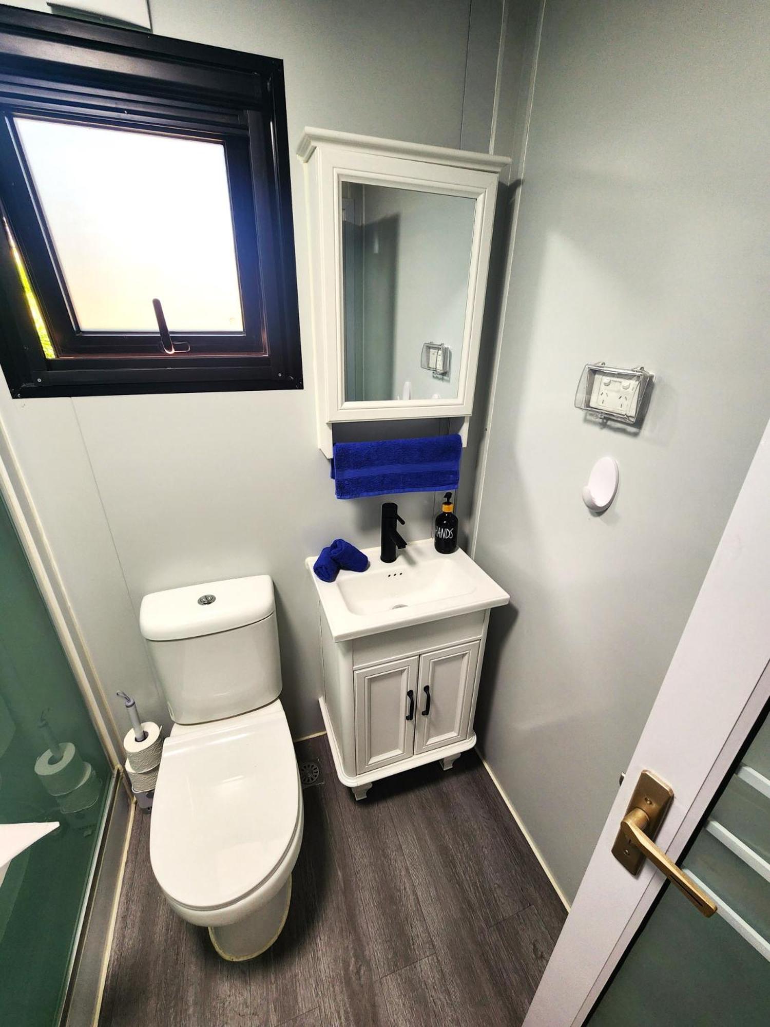 Magnetic Entire On Magnetic Island Apartment *